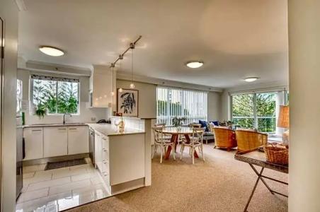 Oscar On Main Beach Resort - 126