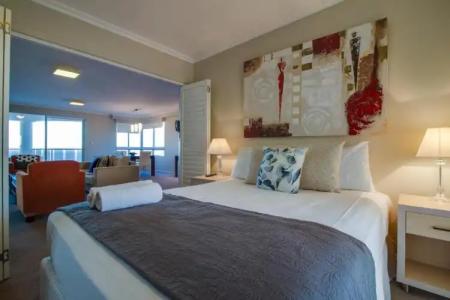 Oscar On Main Beach Resort - 257