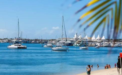 Oscar On Main Beach Resort - 21