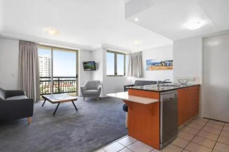 Palazzo Colonnades - 140