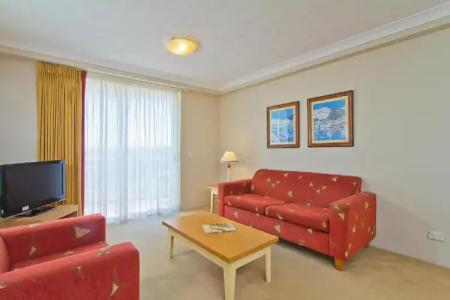 Palazzo Colonnades - 63