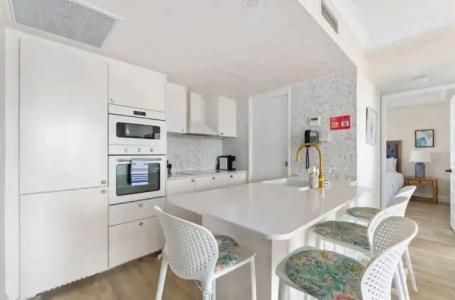 Palazzo Colonnades - 160