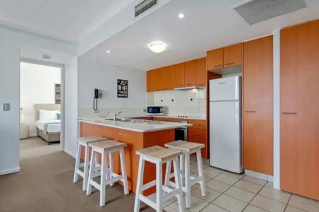 Palazzo Colonnades - 172