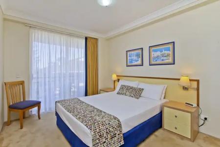 Palazzo Colonnades - 96