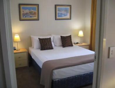 Palazzo Colonnades - 3