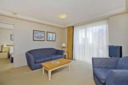 Palazzo Colonnades - 100