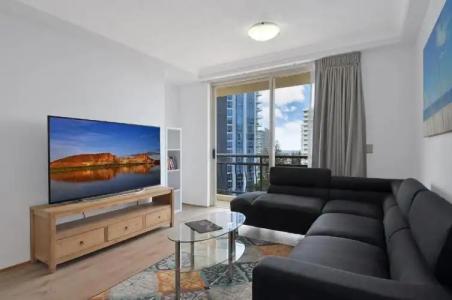 Palazzo Colonnades - 168