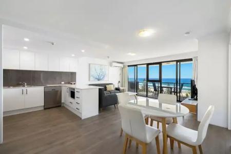 South Pacific Plaza - Official - 76