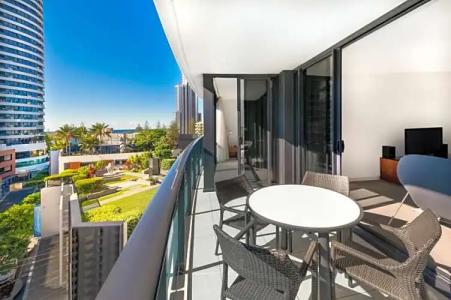 Peppers Broadbeach - 110