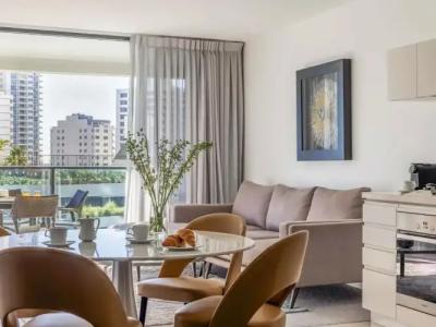 Peppers Broadbeach - 61