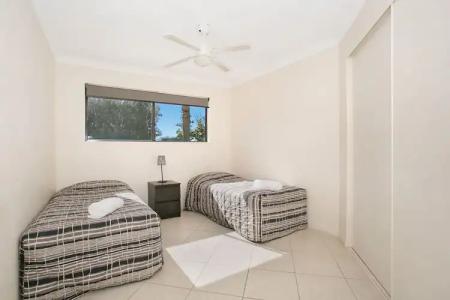 Sandcastles On The Broadwater - 1