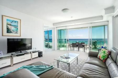 Reflection on the Sea - 100