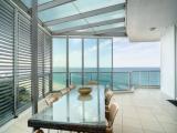 4 Bedrooms Apartment