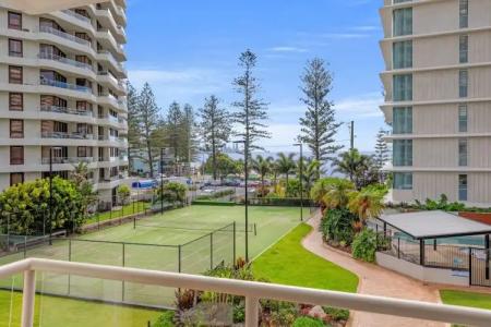 Burleigh Beach Tower - 78