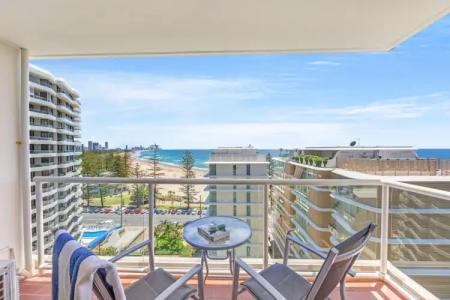 Burleigh Beach Tower - 68