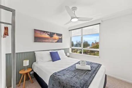 Burleigh Beach Tower - 174