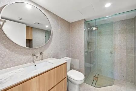 Burleigh Beach Tower - 166