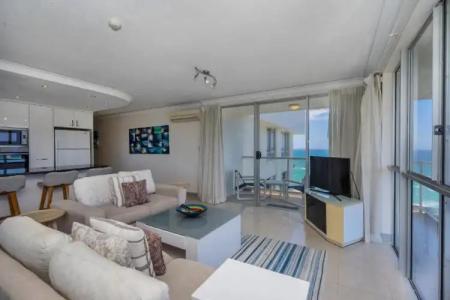 Burleigh Beach Tower - 102