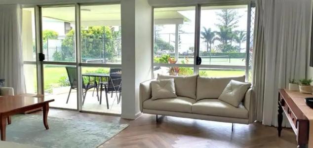 Burleigh Beach Tower - 148