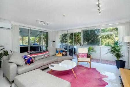 Burleigh Beach Tower - 25