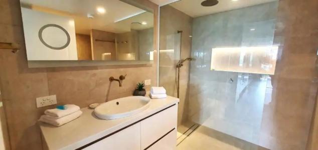 Burleigh Beach Tower - 153