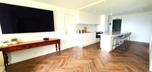 Burleigh Beach Tower - 152