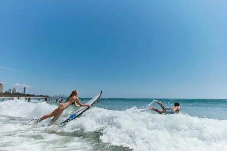 Burleigh Beach Tower - 22