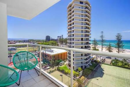 Burleigh Beach Tower - 49