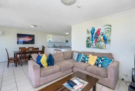Burleigh Beach Tower - 57