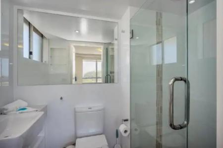 Burleigh Beach Tower - 110