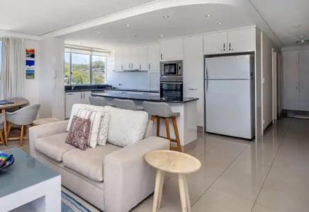 Burleigh Beach Tower - 116