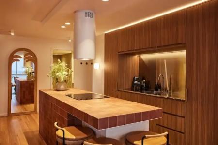 Burleigh Beach Tower - 181