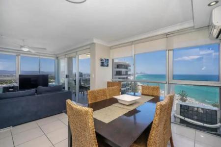 Burleigh Beach Tower - 51