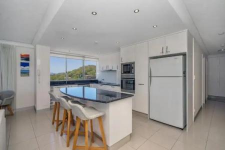 Burleigh Beach Tower - 105