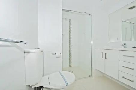 Burleigh Beach Tower - 146