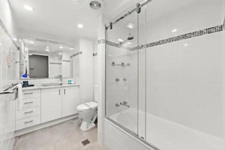 Burleigh Beach Tower - 139