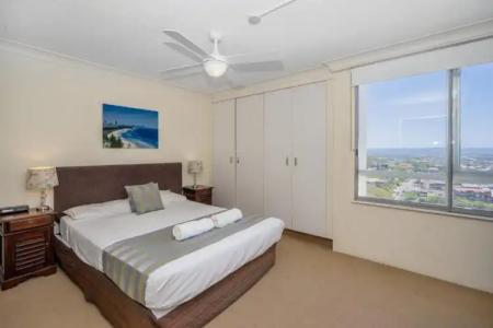 Burleigh Beach Tower - 58