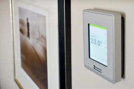 Mövenpick & Apartments Bur Dubai - 111