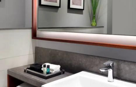 Mövenpick & Apartments Bur Dubai - 115