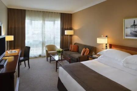 Mövenpick & Apartments Bur Dubai - 108