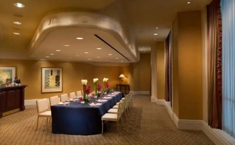 Four Seasons San Francisco at Embarcadero - 11