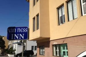 Comfort Inn By the Bay Hotel