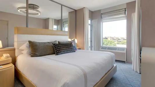 Zoe Fisherman's Wharf - 64