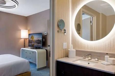 Zoe Fisherman's Wharf - 62