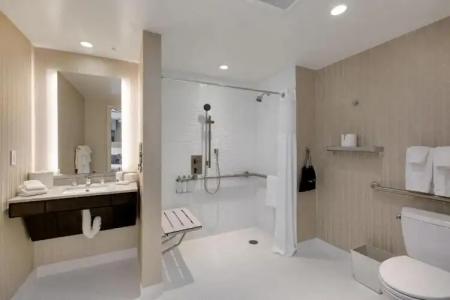 Zoe Fisherman's Wharf - 52