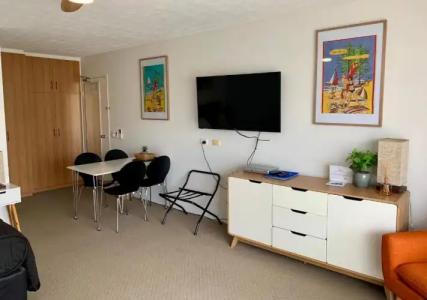 Outrigger Burleigh - 209