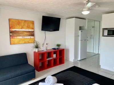 Outrigger Burleigh - 151