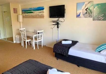 Outrigger Burleigh - 117