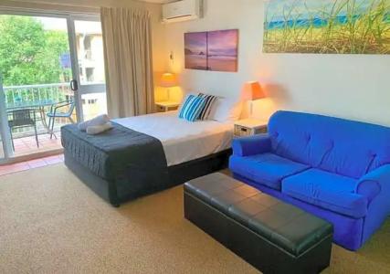 Outrigger Burleigh - 119