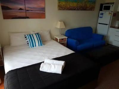 Outrigger Burleigh - 134